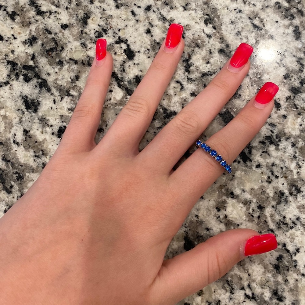 Stretch royal blue gem ring